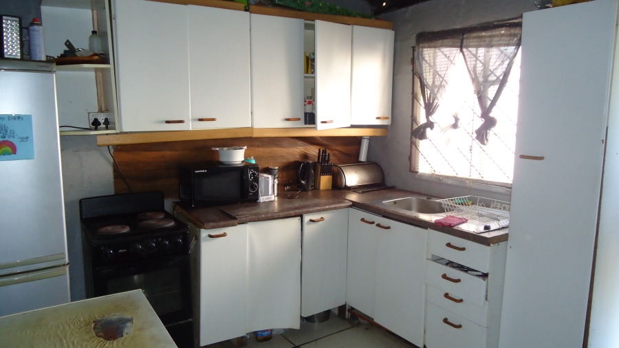 1 Bedroom Property for Sale in Deaconville Western Cape